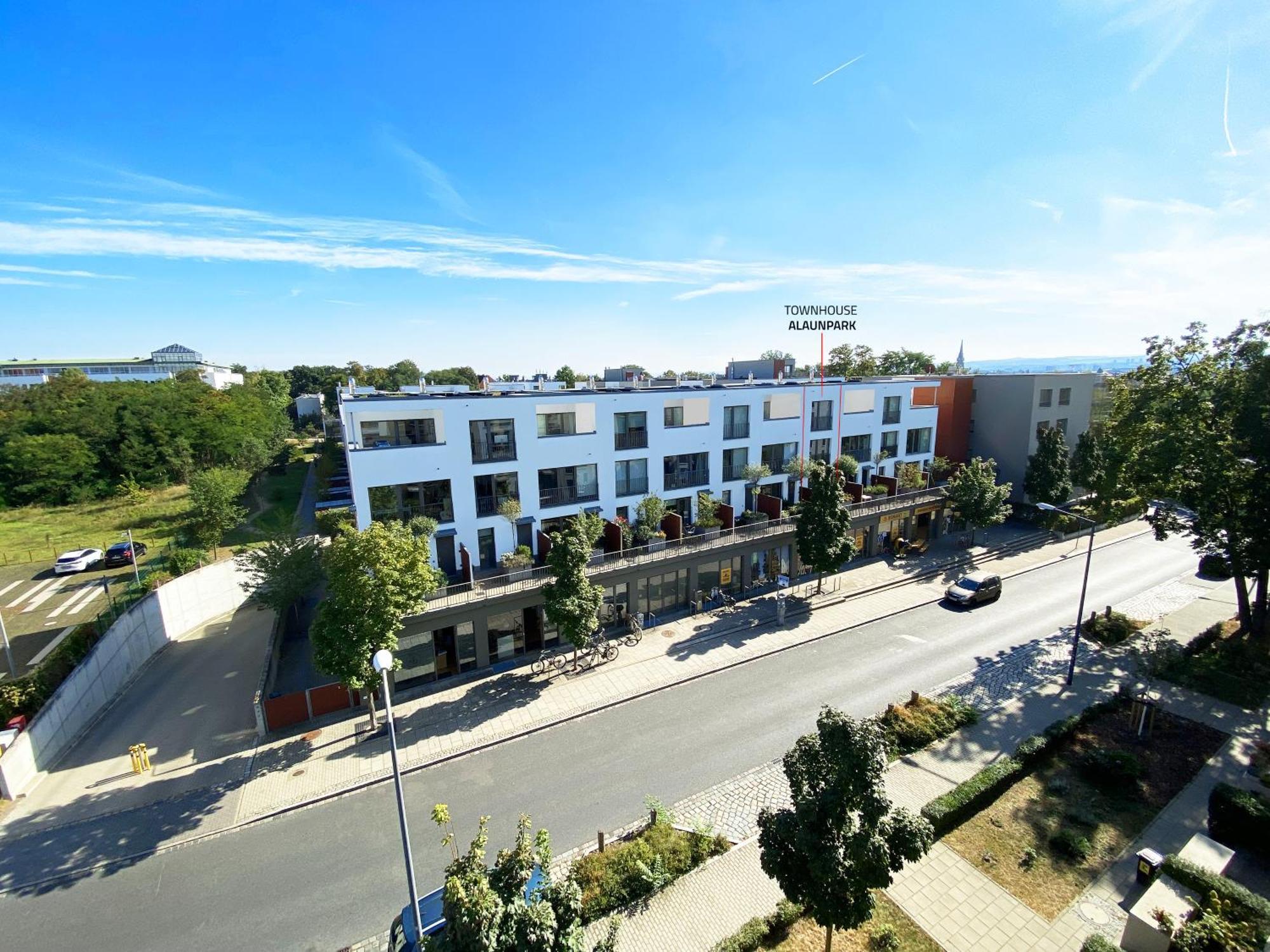 Townhouse Alaunpark Villa เดรสเดน ภายนอก รูปภาพ